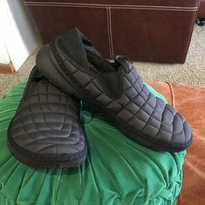 Merrell Hut Moc quilted slip on